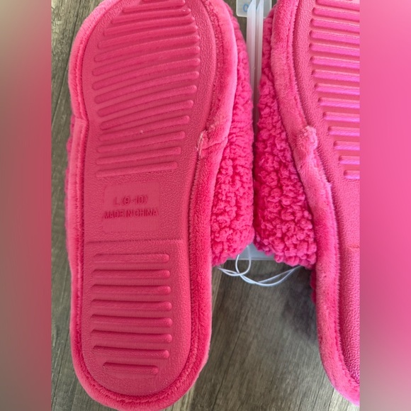 Wondershop Target Womens Holiday Slippers Oh What Fun Pink Sherpa Size M/L - Picture 11 of 11